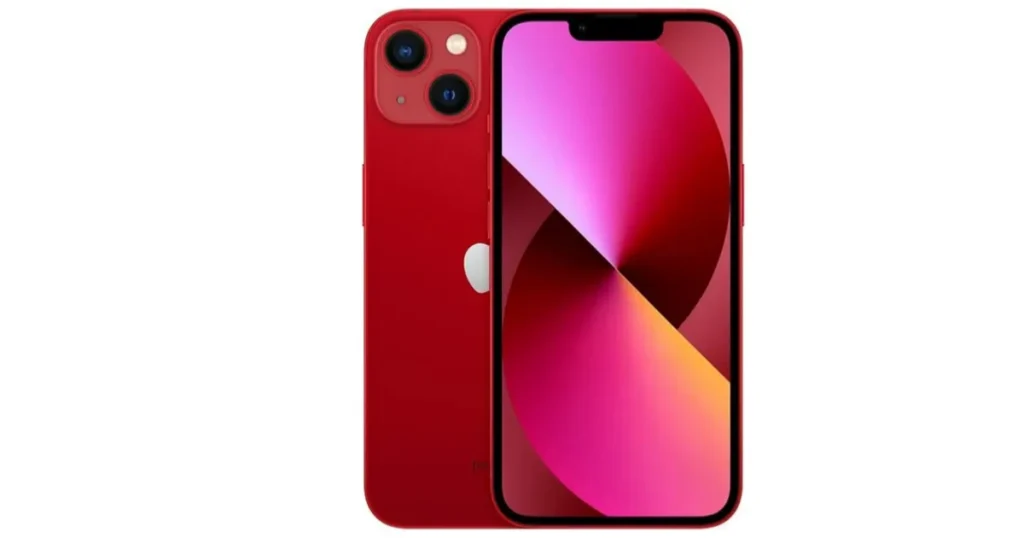 Imagem do iPhone 13 na cor (PRODUCT)RED, mostrando a parte traseira com o sistema de câmera dupla na diagonal e a parte frontal com a tela Super Retina XDR ligada.